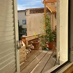 Unique With Cat In Cap Dantibes アパート アンティーブ